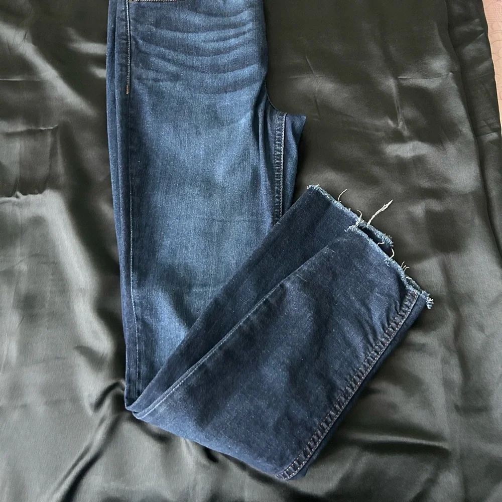 Express High Rise Jeans - Picture 3 of 4